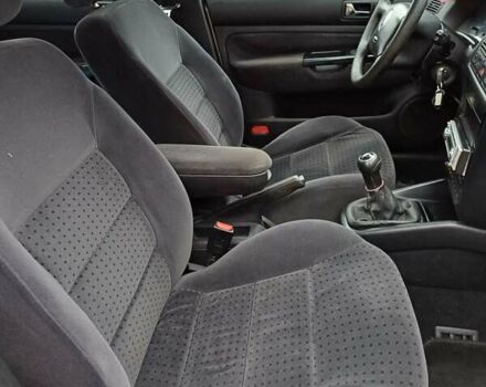 Серый Фольксваген Гольф, объемом двигателя 1.6 л и пробегом 238 тыс. км за 3850 $, фото 12 на Automoto.ua