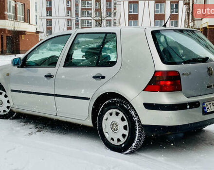 Серый Фольксваген Гольф, объемом двигателя 1.39 л и пробегом 211 тыс. км за 2750 $, фото 9 на Automoto.ua