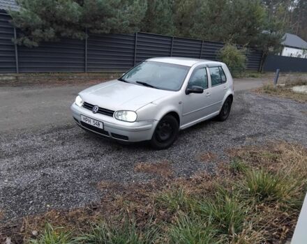 Серый Фольксваген Гольф, объемом двигателя 1.8 л и пробегом 313 тыс. км за 1550 $, фото 5 на Automoto.ua