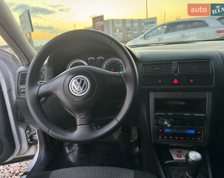 Серый Фольксваген Гольф, объемом двигателя 1.9 л и пробегом 317 тыс. км за 4200 $, фото 21 на Automoto.ua