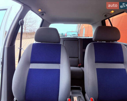 Серый Фольксваген Гольф, объемом двигателя 1.39 л и пробегом 204 тыс. км за 4500 $, фото 8 на Automoto.ua