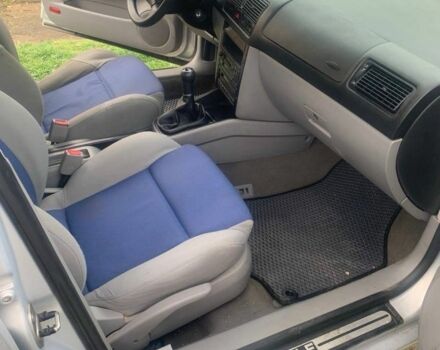 Серый Фольксваген Гольф, объемом двигателя 1.6 л и пробегом 290 тыс. км за 3500 $, фото 13 на Automoto.ua