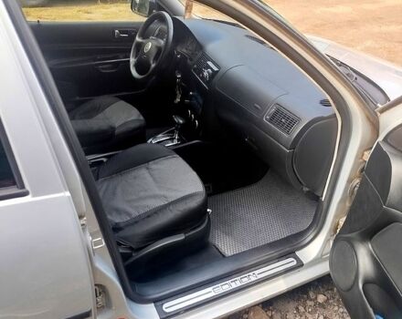 Серый Фольксваген Гольф, объемом двигателя 1.9 л и пробегом 236 тыс. км за 4950 $, фото 1 на Automoto.ua