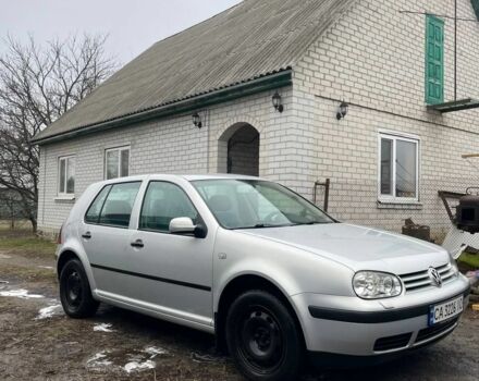 Серый Фольксваген Гольф, объемом двигателя 1.6 л и пробегом 370 тыс. км за 3850 $, фото 3 на Automoto.ua