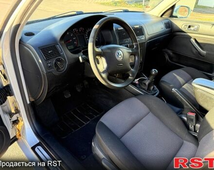 Сірий Фольксваген Гольф, об'ємом двигуна 1.6 л та пробігом 220 тис. км за 4100 $, фото 9 на Automoto.ua