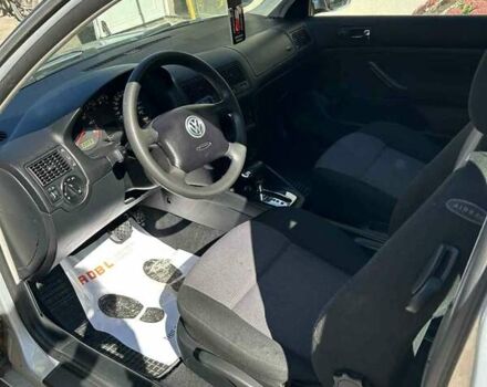 Сірий Фольксваген Гольф, об'ємом двигуна 1.6 л та пробігом 224 тис. км за 4300 $, фото 3 на Automoto.ua