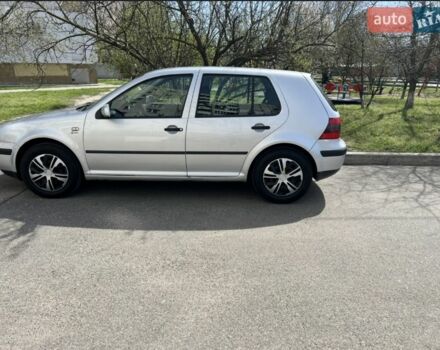 Сірий Фольксваген Гольф, об'ємом двигуна 1.4 л та пробігом 300 тис. км за 3800 $, фото 1 на Automoto.ua