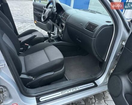 Серый Фольксваген Гольф, объемом двигателя 1.39 л и пробегом 189 тыс. км за 2999 $, фото 29 на Automoto.ua