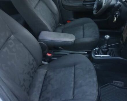 Серый Фольксваген Гольф, объемом двигателя 1.39 л и пробегом 253 тыс. км за 3700 $, фото 27 на Automoto.ua