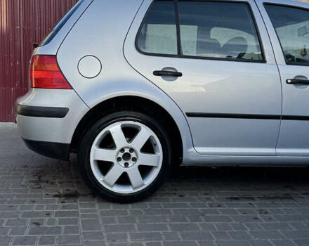 Серый Фольксваген Гольф, объемом двигателя 1.6 л и пробегом 256 тыс. км за 3900 $, фото 3 на Automoto.ua