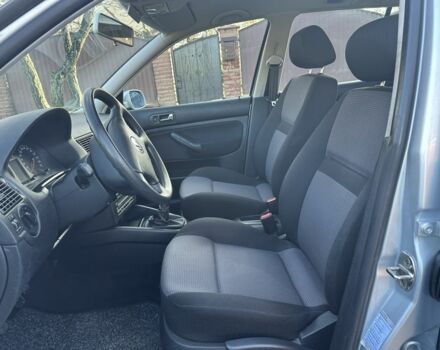 Серый Фольксваген Гольф, объемом двигателя 1.6 л и пробегом 154 тыс. км за 4699 $, фото 8 на Automoto.ua