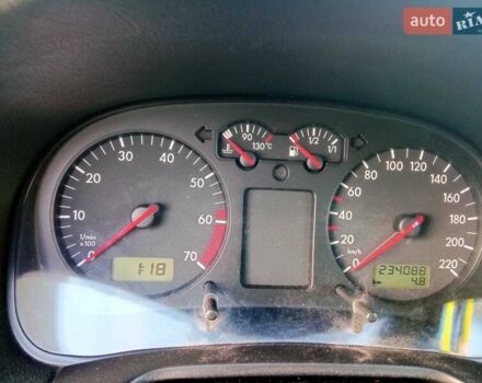 Серый Фольксваген Гольф, объемом двигателя 1.4 л и пробегом 234 тыс. км за 3850 $, фото 12 на Automoto.ua