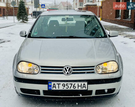 Серый Фольксваген Гольф, объемом двигателя 1.39 л и пробегом 211 тыс. км за 2750 $, фото 1 на Automoto.ua