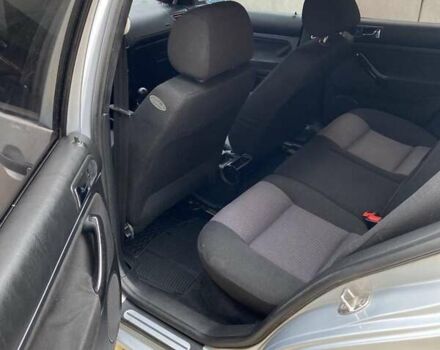 Сірий Фольксваген Гольф, об'ємом двигуна 1.6 л та пробігом 369 тис. км за 3999 $, фото 13 на Automoto.ua