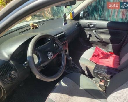 Серый Фольксваген Гольф, объемом двигателя 1.6 л и пробегом 180 тыс. км за 3550 $, фото 6 на Automoto.ua