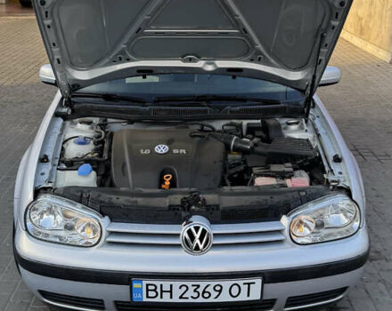 Серый Фольксваген Гольф, объемом двигателя 1.6 л и пробегом 256 тыс. км за 3900 $, фото 5 на Automoto.ua