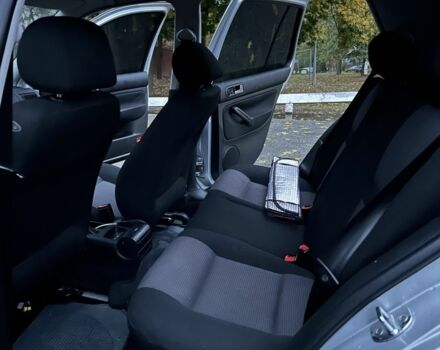 Сірий Фольксваген Гольф, об'ємом двигуна 1.4 л та пробігом 300 тис. км за 3800 $, фото 5 на Automoto.ua