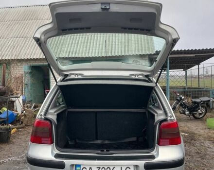 Серый Фольксваген Гольф, объемом двигателя 1.6 л и пробегом 370 тыс. км за 3850 $, фото 8 на Automoto.ua