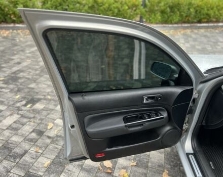 Серый Фольксваген Гольф, объемом двигателя 1.6 л и пробегом 263 тыс. км за 4000 $, фото 9 на Automoto.ua