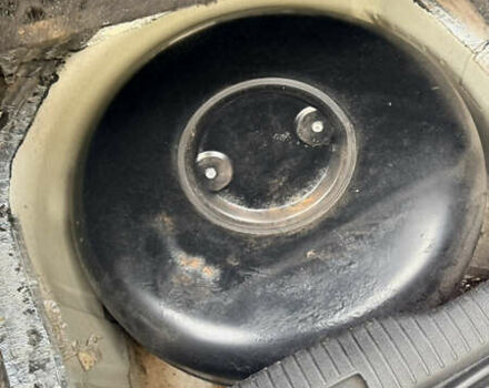 Серый Фольксваген Гольф, объемом двигателя 1.6 л и пробегом 318 тыс. км за 4900 $, фото 24 на Automoto.ua