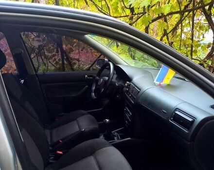 Серый Фольксваген Гольф, объемом двигателя 1.4 л и пробегом 196 тыс. км за 3000 $, фото 5 на Automoto.ua