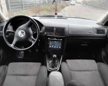 Серый Фольксваген Гольф, объемом двигателя 1.8 л и пробегом 313 тыс. км за 1550 $, фото 9 на Automoto.ua