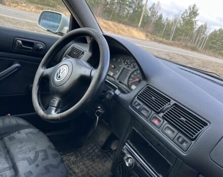 Серый Фольксваген Гольф, объемом двигателя 1.9 л и пробегом 275 тыс. км за 2300 $, фото 3 на Automoto.ua