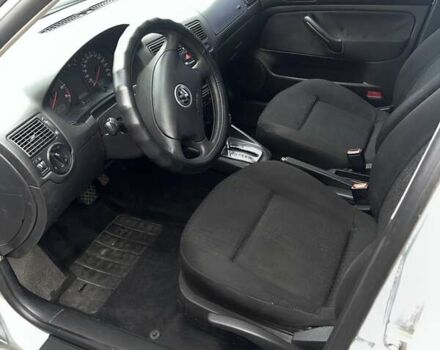 Серый Фольксваген Гольф, объемом двигателя 1.6 л и пробегом 250 тыс. км за 4300 $, фото 3 на Automoto.ua