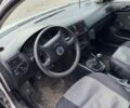 Серый Фольксваген Гольф, объемом двигателя 1.6 л и пробегом 300 тыс. км за 900 $, фото 4 на Automoto.ua