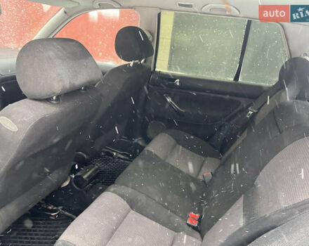 Серый Фольксваген Гольф, объемом двигателя 1.39 л и пробегом 245 тыс. км за 2750 $, фото 16 на Automoto.ua