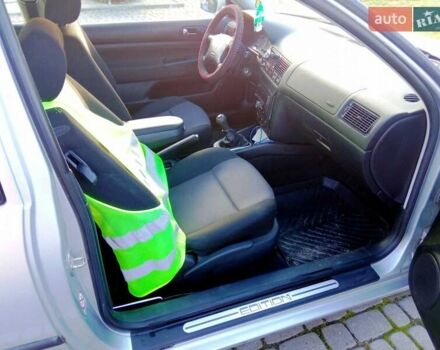 Серый Фольксваген Гольф, объемом двигателя 1.4 л и пробегом 234 тыс. км за 3850 $, фото 7 на Automoto.ua