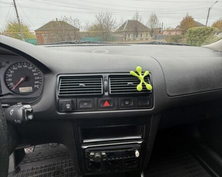 Серый Фольксваген Гольф, объемом двигателя 1.6 л и пробегом 220 тыс. км за 4500 $, фото 9 на Automoto.ua