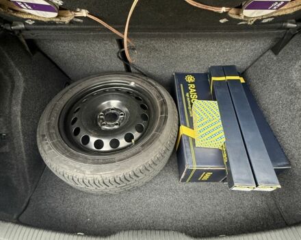 Серый Фольксваген Гольф, объемом двигателя 1.6 л и пробегом 220 тыс. км за 4500 $, фото 6 на Automoto.ua