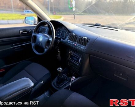 Сірий Фольксваген Гольф, об'ємом двигуна 1.6 л та пробігом 220 тис. км за 4100 $, фото 3 на Automoto.ua