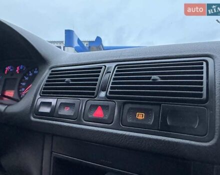 Серый Фольксваген Гольф, объемом двигателя 1.39 л и пробегом 189 тыс. км за 2999 $, фото 34 на Automoto.ua