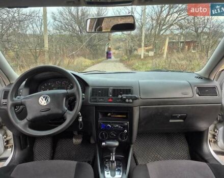 Серый Фольксваген Гольф, объемом двигателя 1.6 л и пробегом 333 тыс. км за 4700 $, фото 17 на Automoto.ua