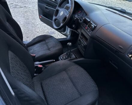 Серый Фольксваген Гольф, объемом двигателя 1.9 л и пробегом 260 тыс. км за 4200 $, фото 12 на Automoto.ua