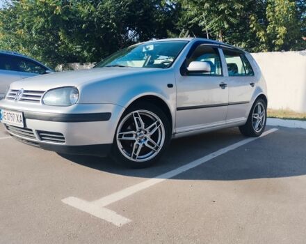 Серый Фольксваген Гольф, объемом двигателя 1.6 л и пробегом 227 тыс. км за 4500 $, фото 2 на Automoto.ua