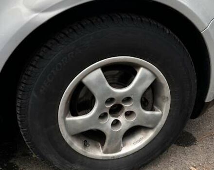 Серый Фольксваген Гольф, объемом двигателя 1.6 л и пробегом 213 тыс. км за 3600 $, фото 4 на Automoto.ua