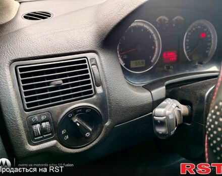 Серый Фольксваген Гольф, объемом двигателя 1.4 л и пробегом 212 тыс. км за 3600 $, фото 9 на Automoto.ua