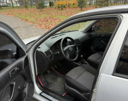 Серый Фольксваген Гольф, объемом двигателя 1.6 л и пробегом 200 тыс. км за 3300 $, фото 12 на Automoto.ua