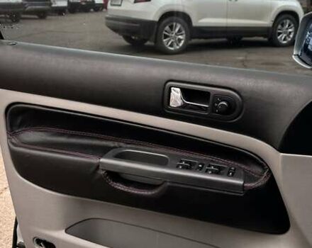 Серый Фольксваген Гольф, объемом двигателя 1.6 л и пробегом 213 тыс. км за 3600 $, фото 13 на Automoto.ua