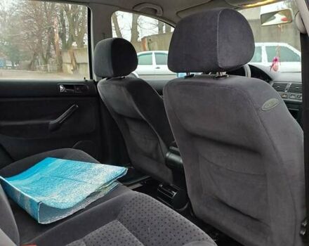 Серый Фольксваген Гольф, объемом двигателя 1.6 л и пробегом 238 тыс. км за 3850 $, фото 10 на Automoto.ua