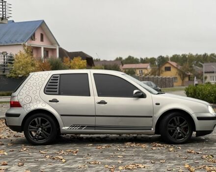 Серый Фольксваген Гольф, объемом двигателя 1.6 л и пробегом 263 тыс. км за 4000 $, фото 4 на Automoto.ua