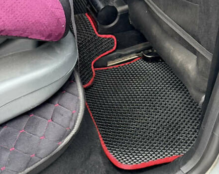 Серый Фольксваген Гольф, объемом двигателя 1.6 л и пробегом 318 тыс. км за 4900 $, фото 16 на Automoto.ua