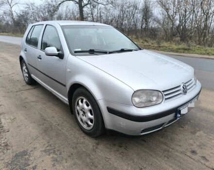 Серый Фольксваген Гольф, объемом двигателя 2 л и пробегом 312 тыс. км за 1700 $, фото 3 на Automoto.ua