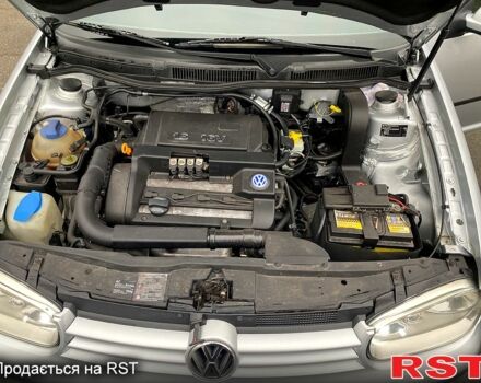 Серый Фольксваген Гольф, объемом двигателя 1.6 л и пробегом 170 тыс. км за 4600 $, фото 12 на Automoto.ua