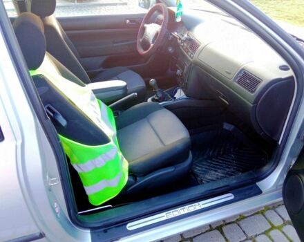 Серый Фольксваген Гольф, объемом двигателя 1.4 л и пробегом 234 тыс. км за 3850 $, фото 8 на Automoto.ua