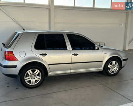 Серый Фольксваген Гольф, объемом двигателя 1.6 л и пробегом 136 тыс. км за 4850 $, фото 6 на Automoto.ua