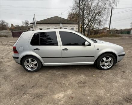 Серый Фольксваген Гольф, объемом двигателя 1.6 л и пробегом 220 тыс. км за 4500 $, фото 3 на Automoto.ua